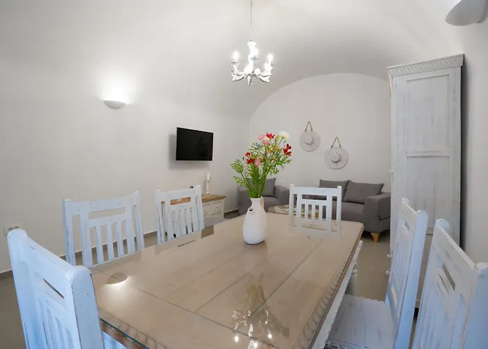 Διαμέρισμα Euphemus Cave House