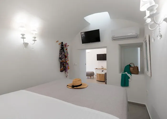 Διαμέρισμα Euphemus Cave House *