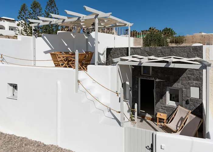 Euphemus Cave House * Μεσαριά