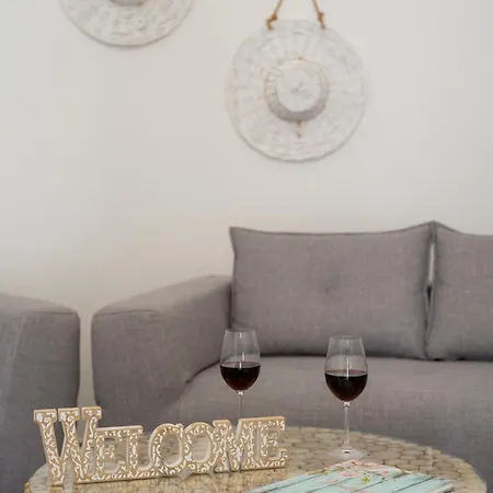 Euphemus Cave House Apartment *