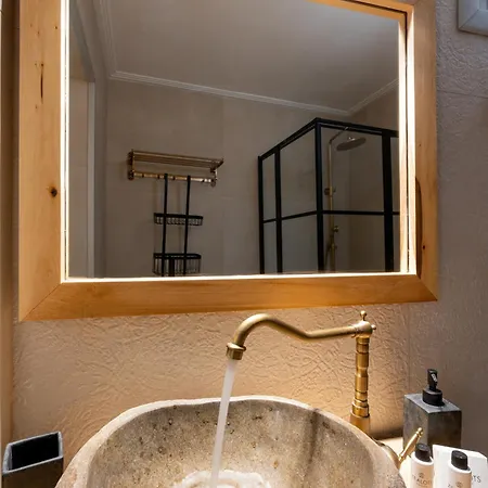 Apartament Euphemus Cave House Mesaria