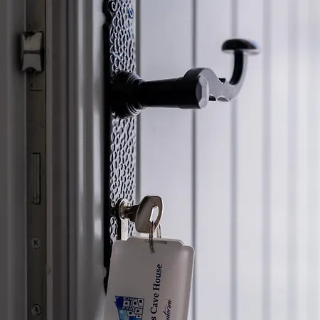 Euphemus Cave House דירה *