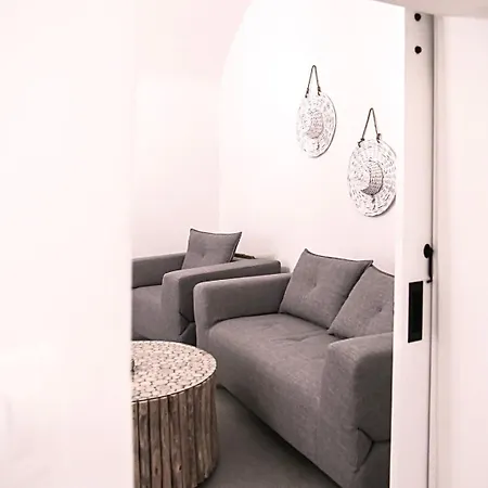 Euphemus Cave House *