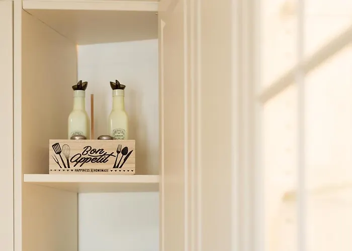 Euphemus Cave House Daire Mesaria