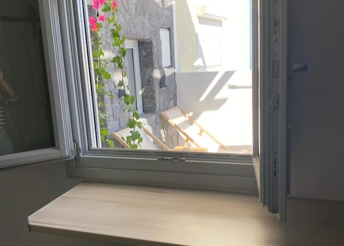 Euphemus Cave House Daire Mesaria